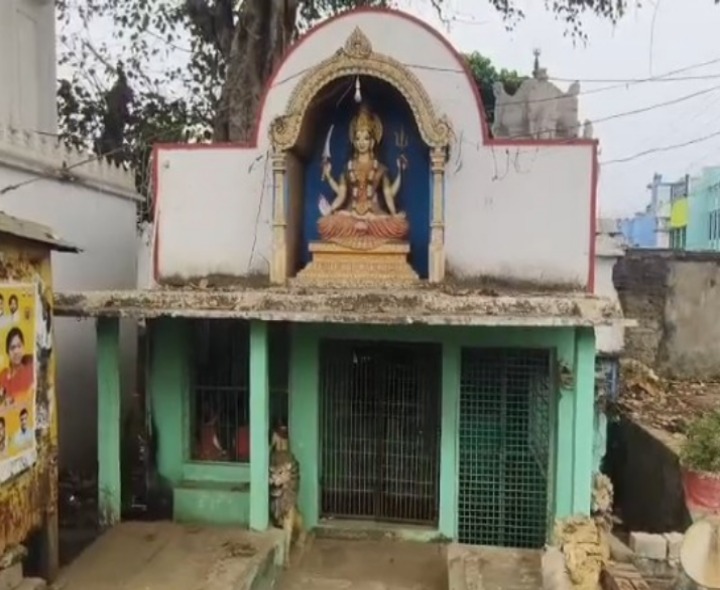 కాశీబుగ్గ శ్రీ సంతోషిమాత ఆలయంలో చోరీ