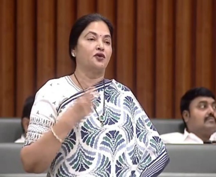 పశు వైద్యశాలలు ఆధునికరించాలి: ఎమ్మెల్యే