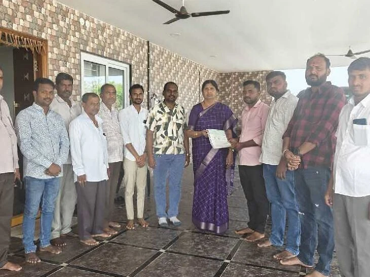 CMRF చెక్కు అందజేత..!