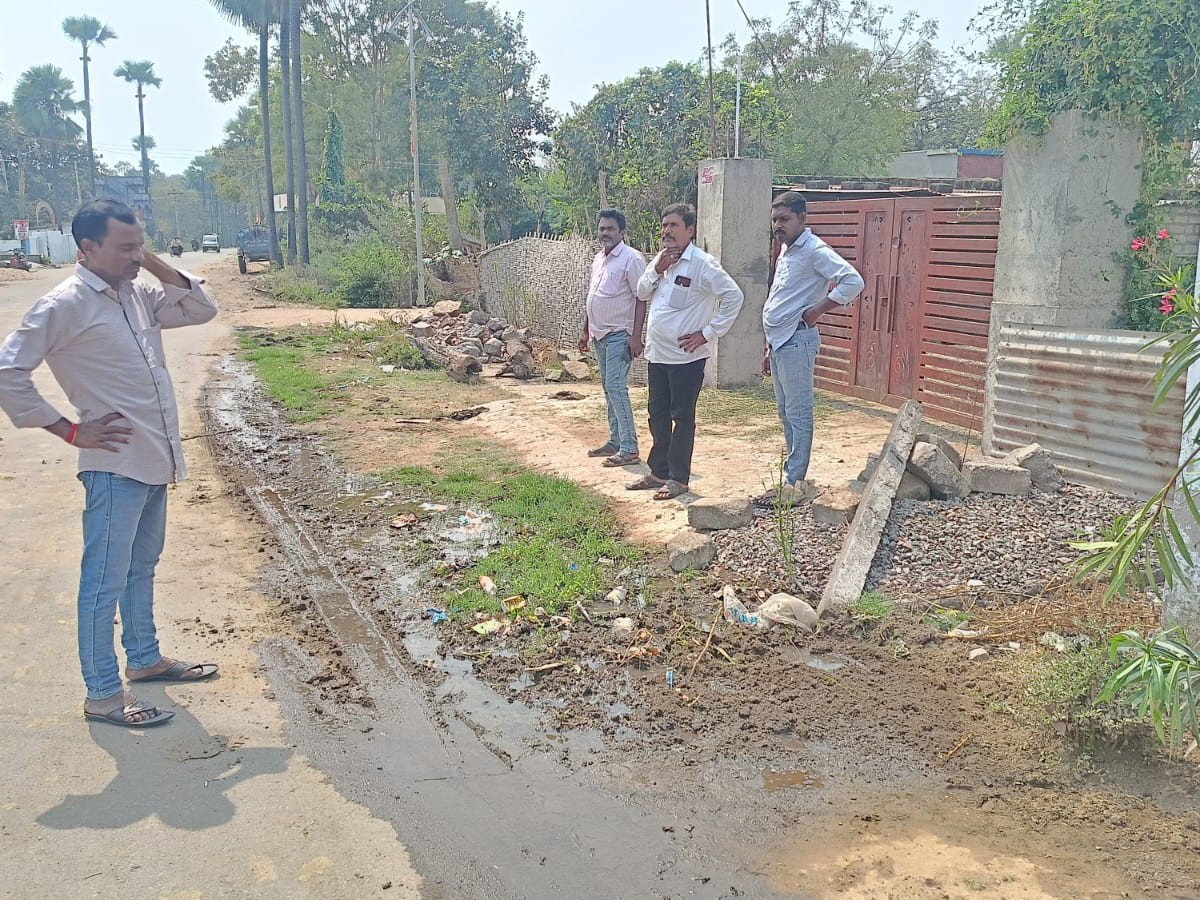 ‘పైప్ లైన్లకు మరమ్మతులు చేయించాలి’