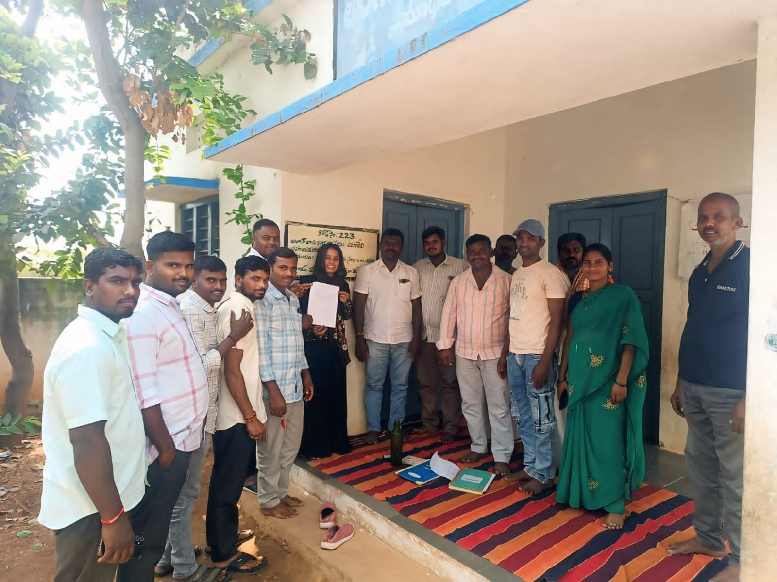 దోమల మందు పిచికారి చేయాలని వినతి