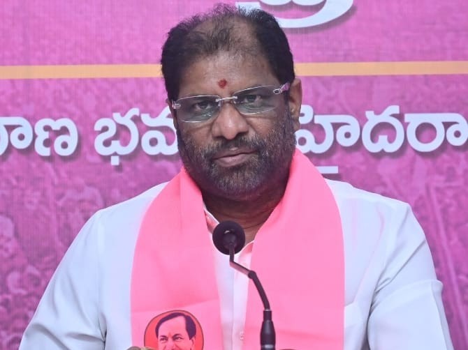 ‘పేదల ఇల్లు కూల్చడమే ఇందిరమ్మ రాజ్యమా?’