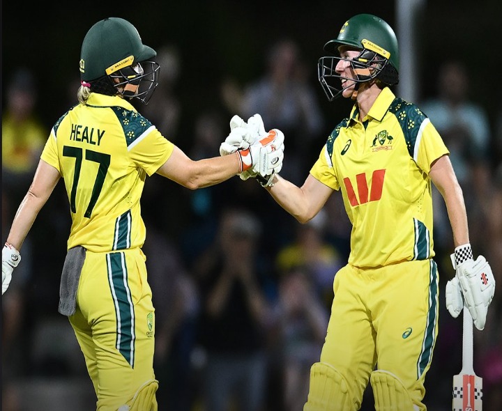 ఆసీస్‌తో తొలి వన్డేలో భారత్ ఓటమి