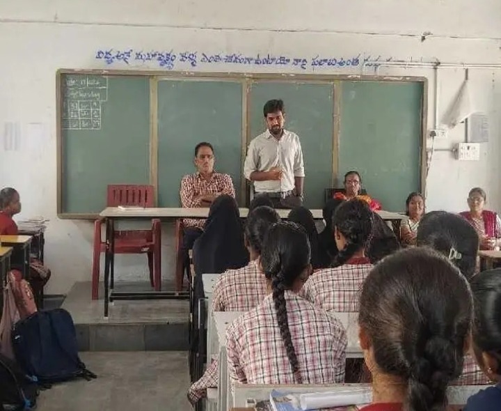 విద్యార్థులకు మానసిక సమస్యలపై అవగాహన