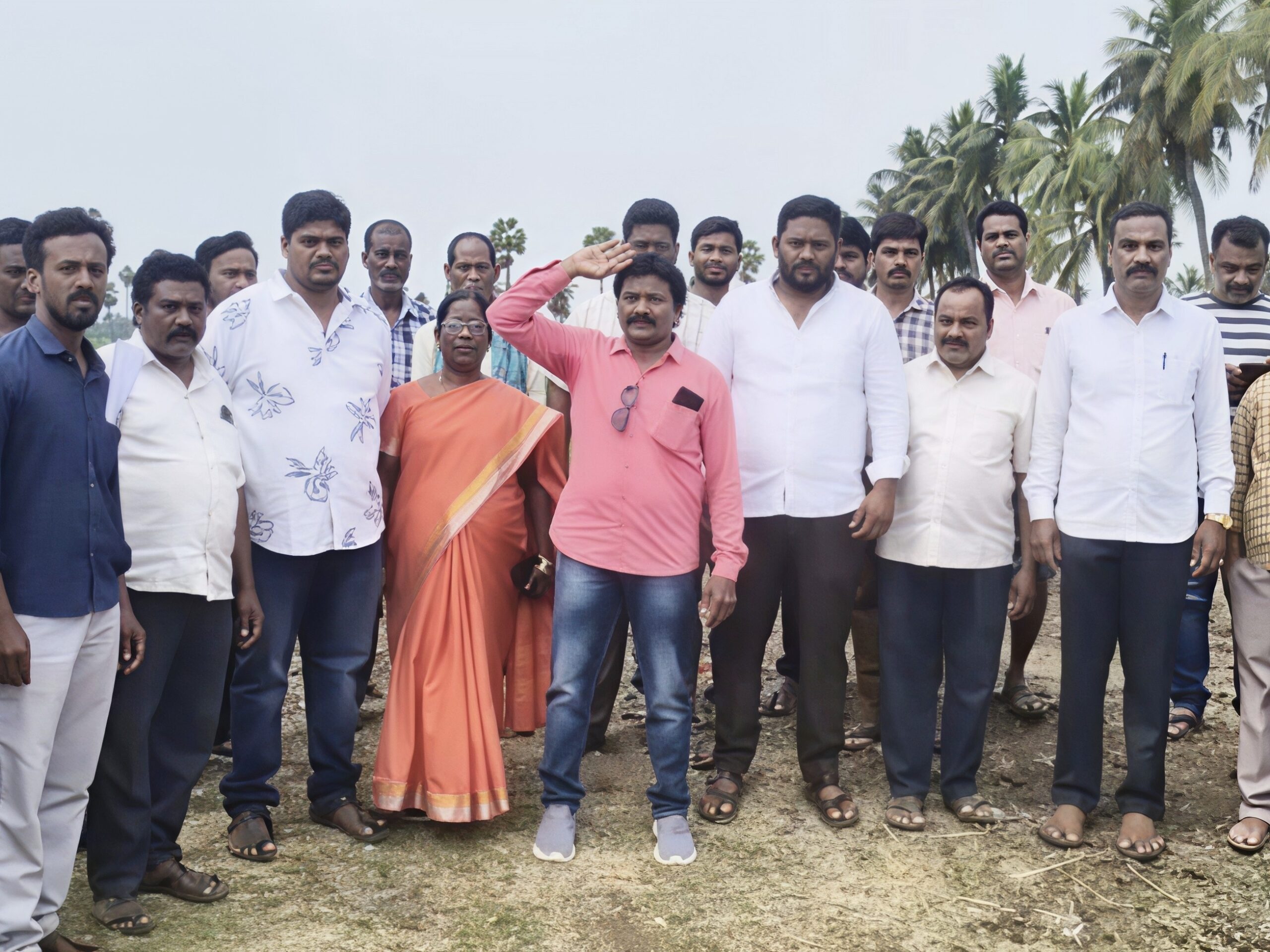 సెల్ టవర్ ఏర్పాటును వ్యతిరేకిస్తూ నిరసన