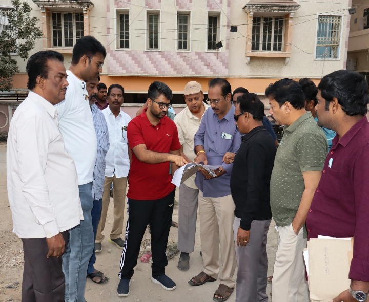 జీఎంసీ ప్లాన్ ప్రకారమే నిర్మాణాలు ఉండాలి: కమిషనర్