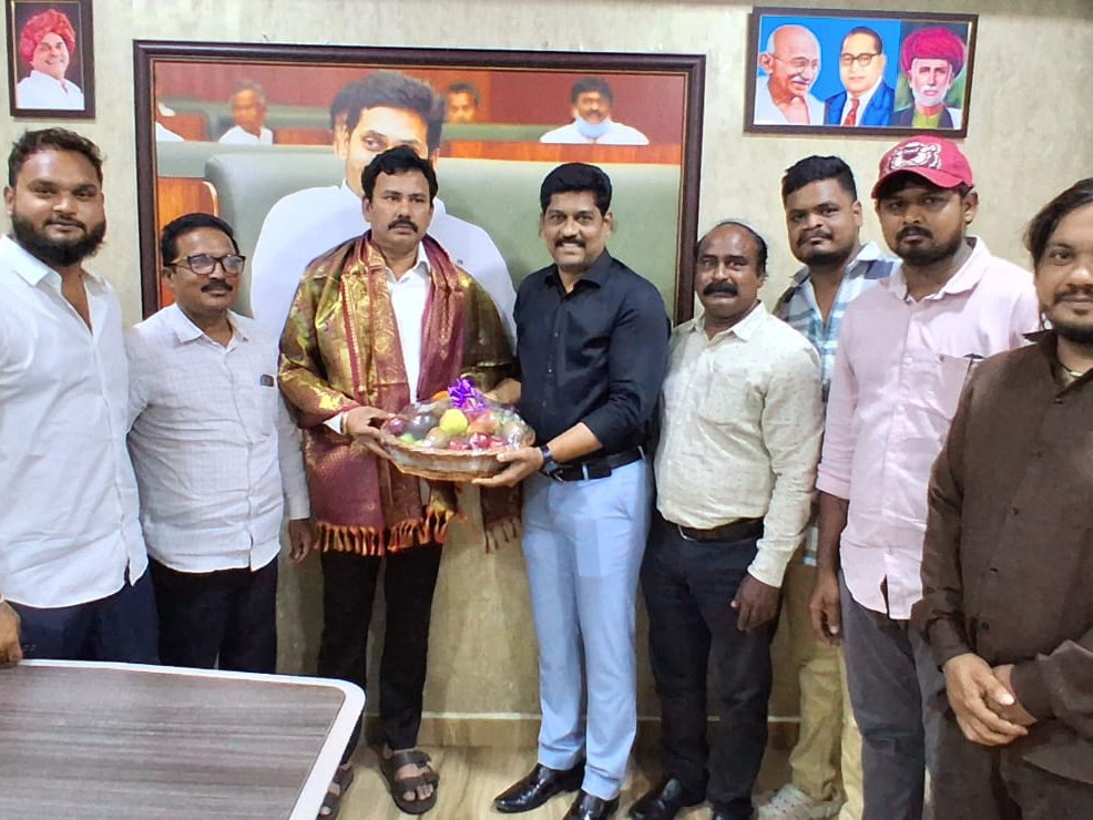 పార్టీ బలోపేతానికి కృషి చేయాలి: కే.కే. రాజు