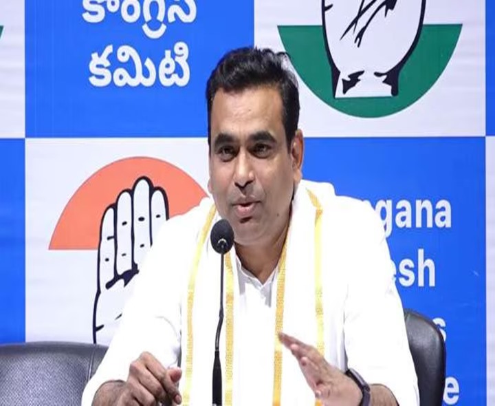 KTRకు చామల స్ట్రాంగ్ కౌంటర్