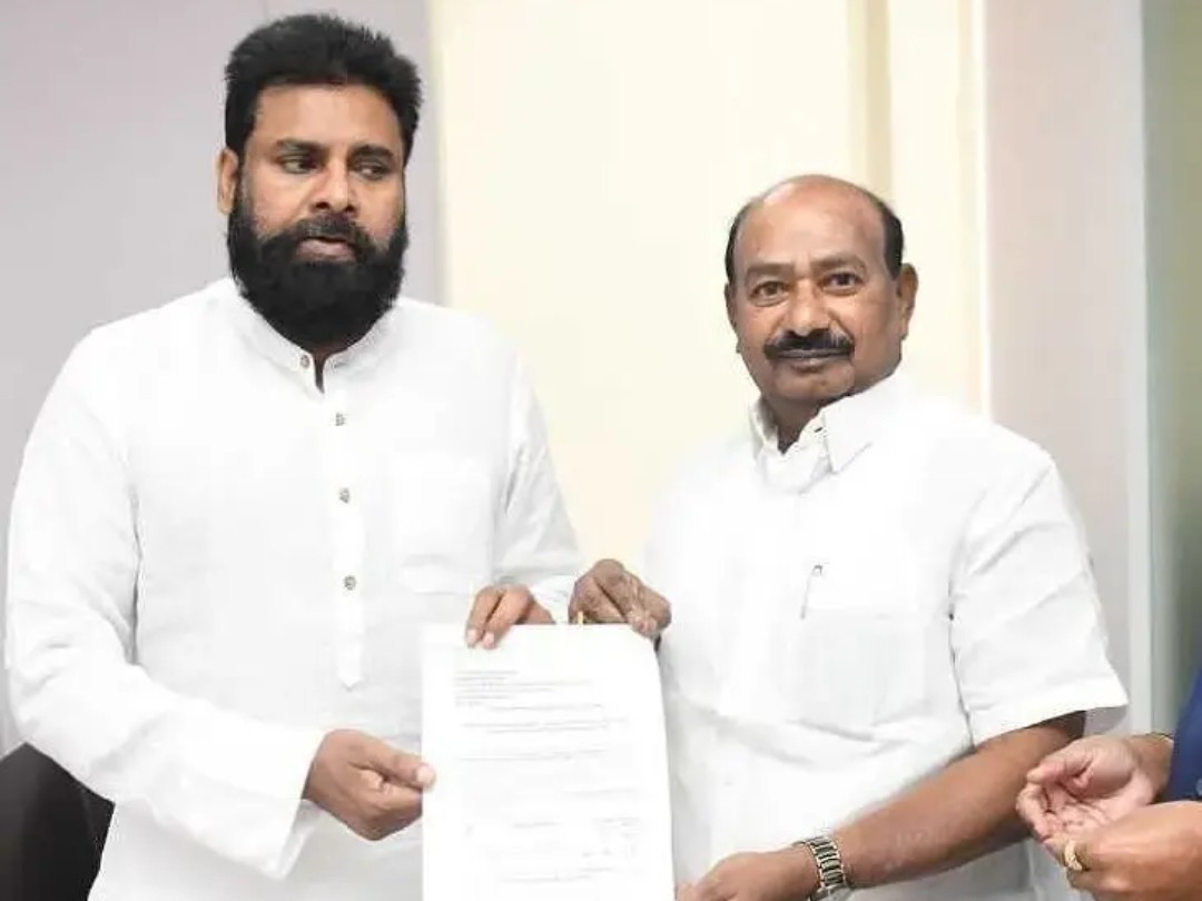 ‘వెంకటగిరి నియోజకవర్గ సమస్యలు పరిష్కరించాలి’