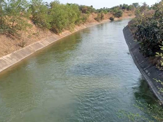 గోదావరి నీటి విడుదల..!