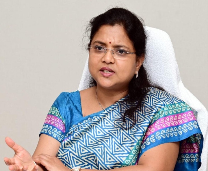 మెరుగైన వైద్య సేవలు అందించాలి: కలెక్టర్