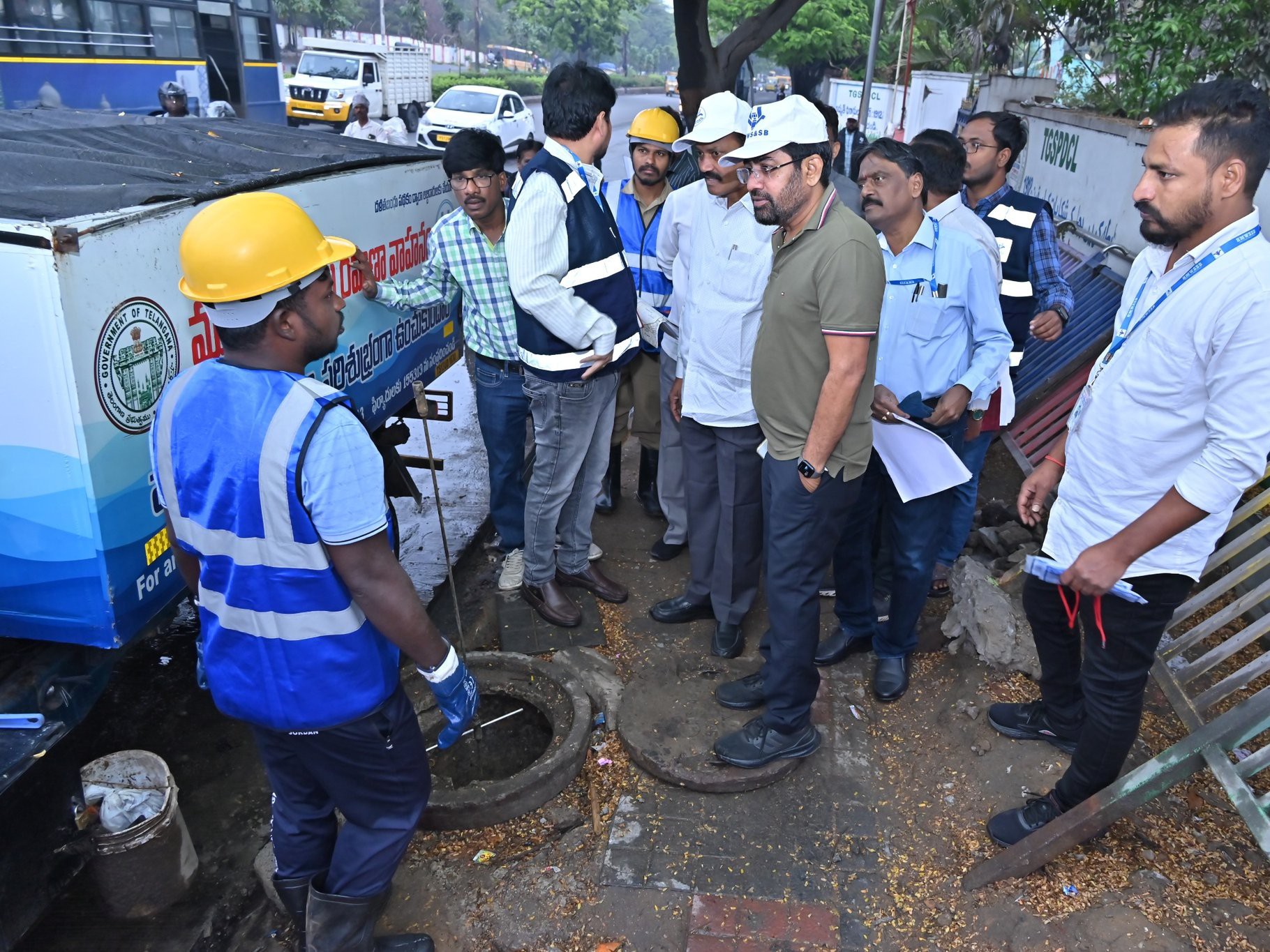 కొనసాగుతున్న జలమండలి బస్తీ బాట