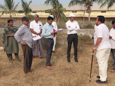 రైలు మార్గం భూసేకరణ కోసం క్షేత్రస్థాయి పరిశీలన