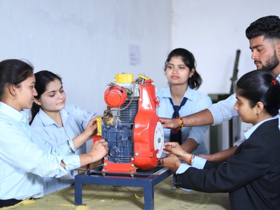 హైదరాబాద్ జిల్లాలో పాలిటెక్నిక్ స్కాలర్షిప్ రాట్లే. !