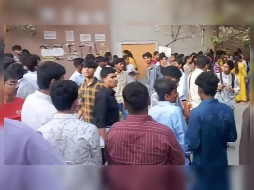 ప్రారంభమైన ఇంటర్‌ పరీక్షలు