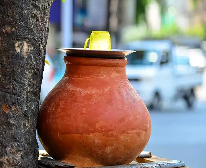 మట్టి కుండ నీళ్లతో ఇన్ని లాభాలా..?