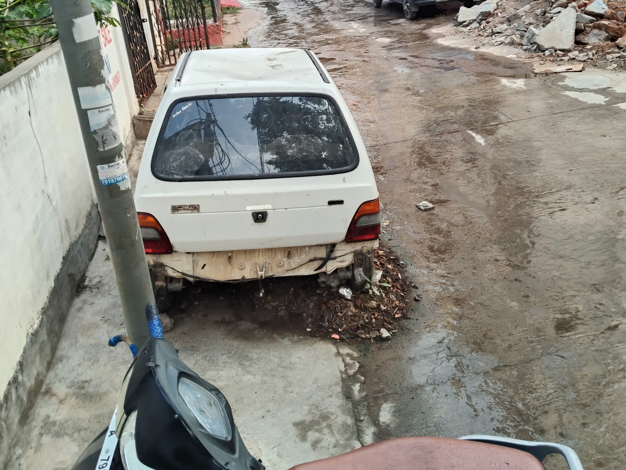 ఏళ్ల తరబడి ములకుబడిన వాహనాల తొలగింపు