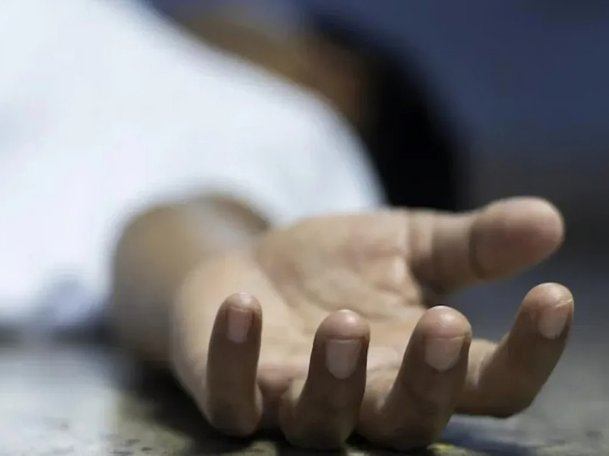 బాసర ఐఐఐటీలో విద్యార్థిని ఆత్మహత్య