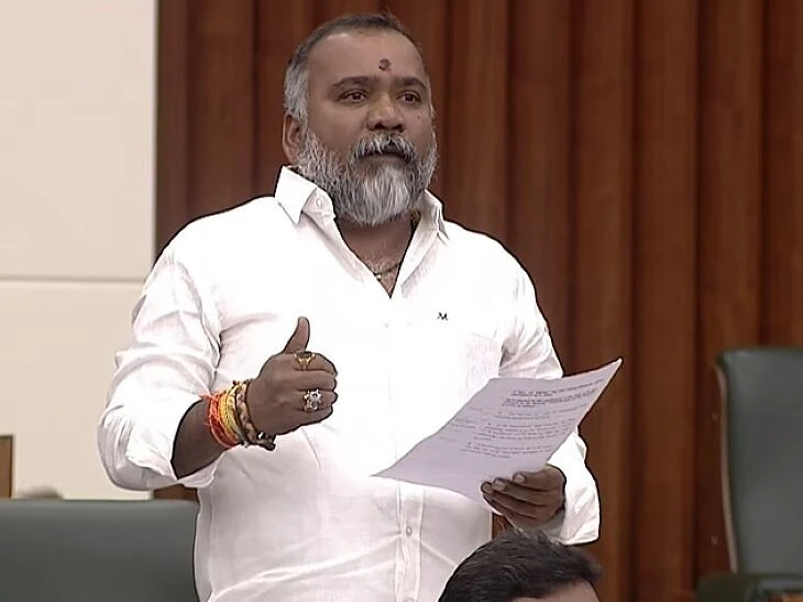 పూతలపట్టులో బ్రిడ్జ్‌లు నిర్మించండి: ఎమ్మెల్యే