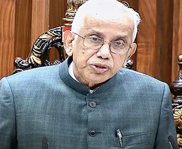 వైద్య విద్యార్థులకు అభినందనలు: గవర్నర్