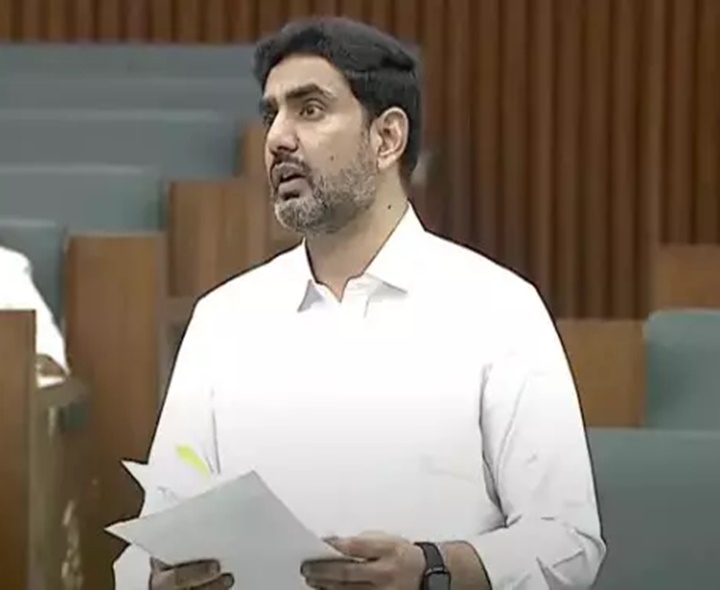 జగన్‌కు సమాధానం ఎందుకు చెప్పాలి?: లోకేష్