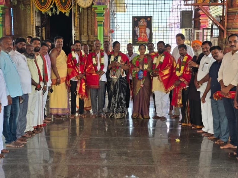 అయ్యప్ప స్వామి ఆలయాన్ని దర్శించుకున్న మున్సిపల్ ఛైర్మన్