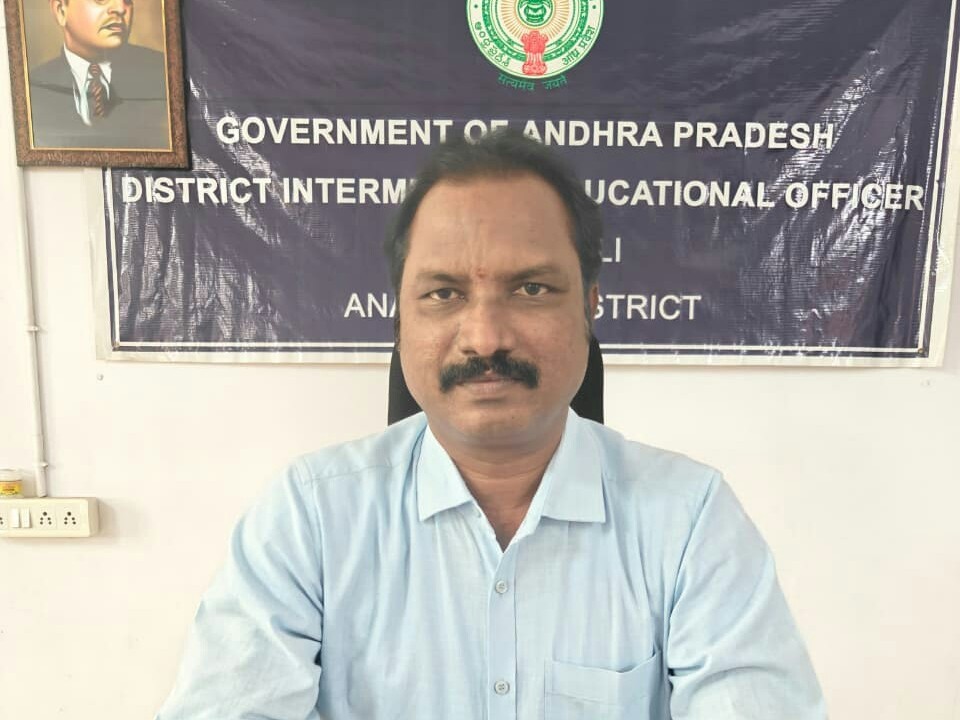 585 మంది‌ విద్యార్థులు ‌గైర్హజరు