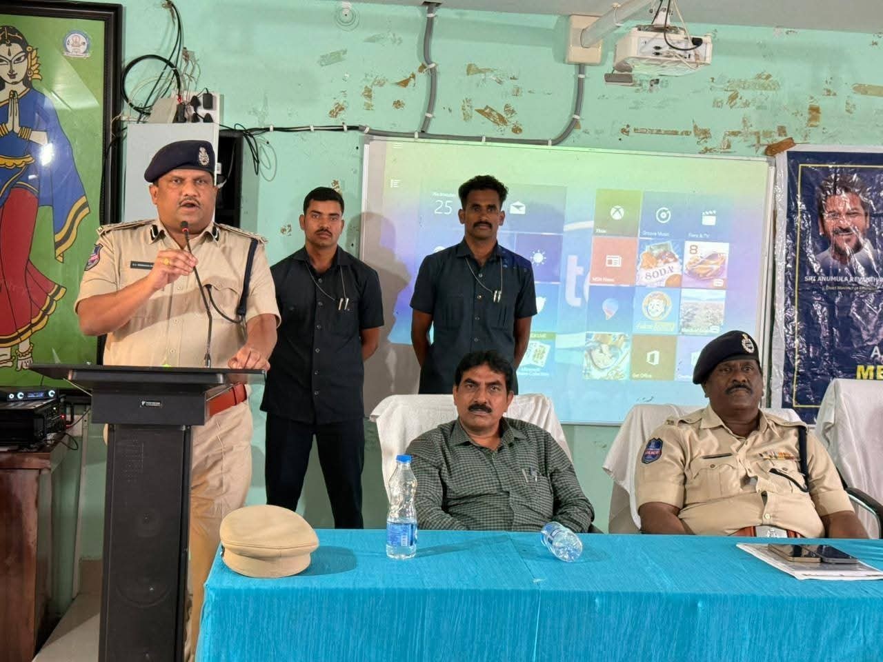 రోడ్డు ప్రమాదాలు విధి కాదు.. మన నిర్లక్ష్యమే