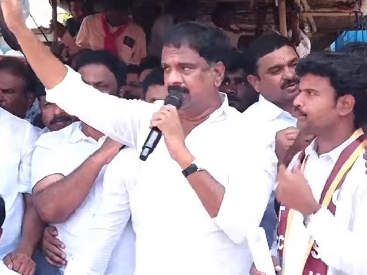 పోలీసులపై మాజీ ఎమ్మెల్యే ఫైర్