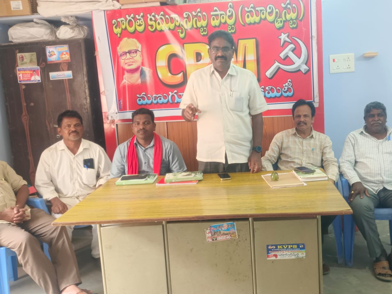 ‘భూ నిర్వాసిత గ్రామాలకు మెరుగైన సౌకర్యాలు కల్పించాలి’