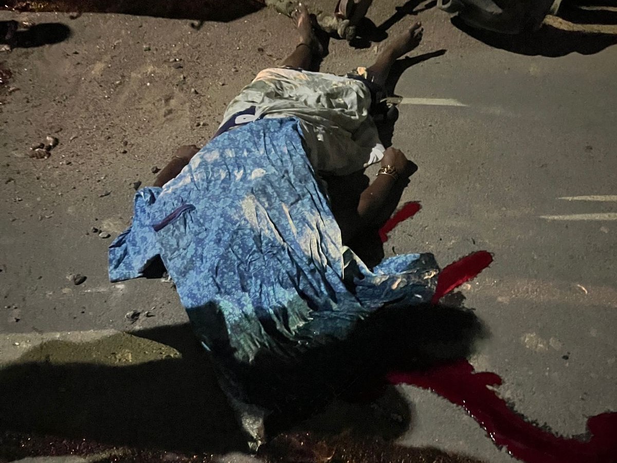 బైక్‌ను ఢీ కొట్టిన ట్రాక్టర్.. మహిళ మృతి