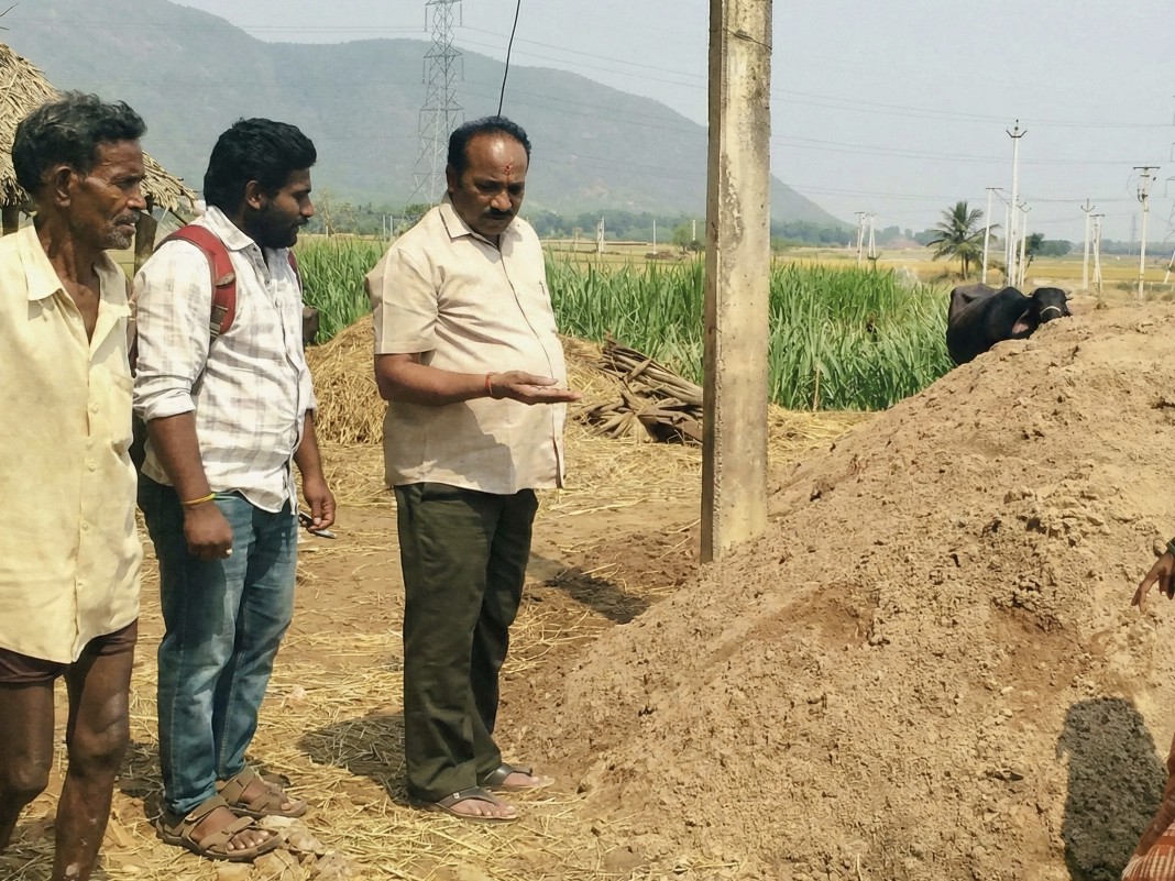 కన్నంపాలెంలో రహదారి పనుల తనిఖీ