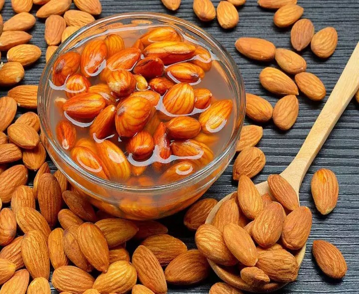 నానబెట్టిన బాదంతో ప్రయోజనాలు ఇవే..!