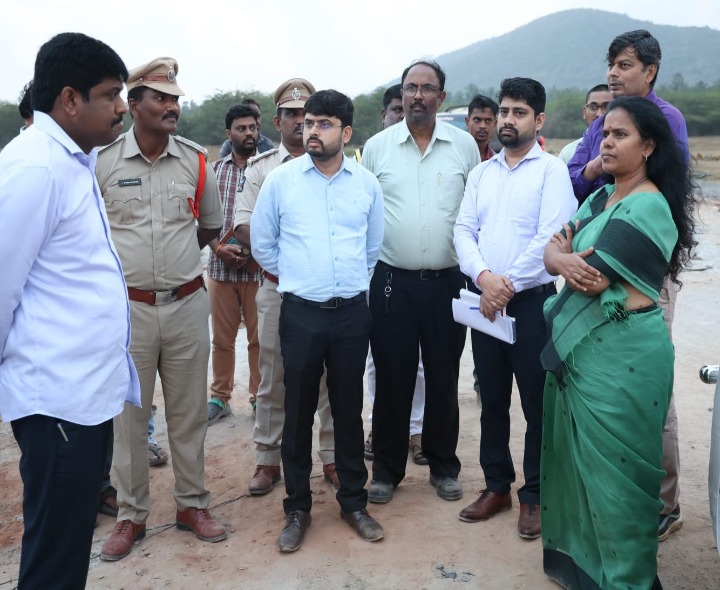 ప్రధాని పర్యటన ఏర్పాట్లపై పరిశీలన