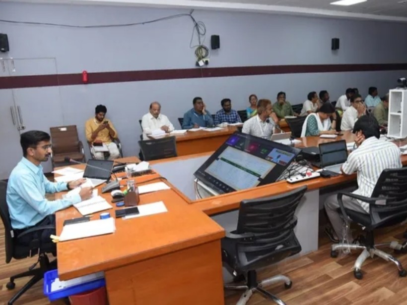 ‘జిల్లాను రాష్ట్రంలోనే ముందుంచాలి’