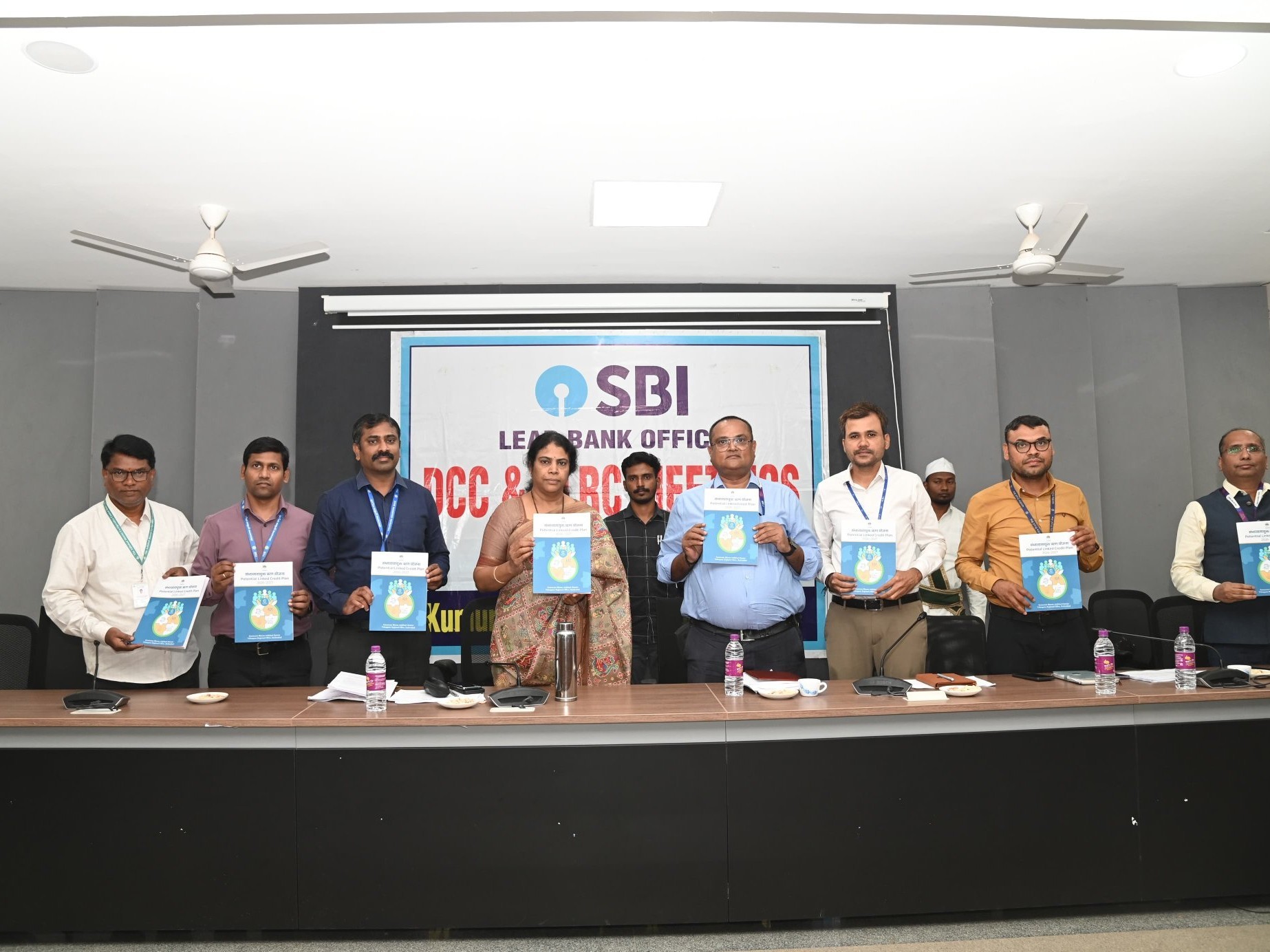 ‘రుణ లక్ష్యాలను గడువులోగా సాధించాలి’