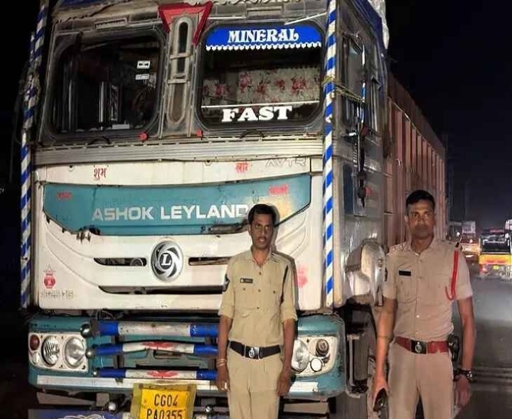 ఇద్దరి మరణానికి కారణమైన లారీనీ పట్టుకున్న పోలీసులు