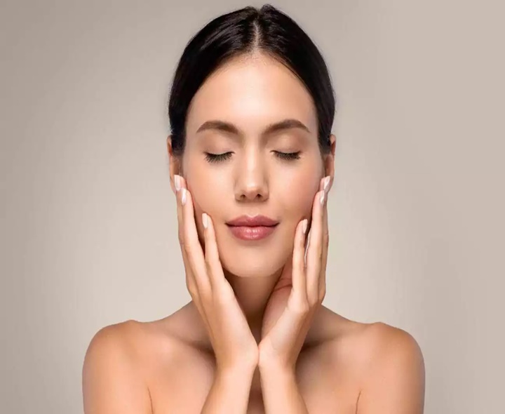 పూలతో ముఖానికి మెరిసే అందం