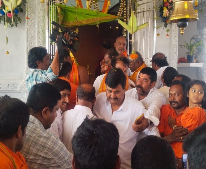 ఘనంగా శ్రీఅభయాంజనేయ స్వామి ఆలయ శిఖర ప్రతిష్ట