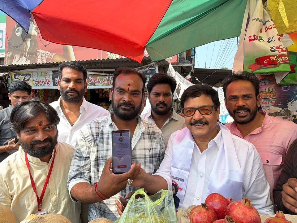 జనసేన సభ్యత్వ నమోదును ప్రారంభించిన మంత్రి