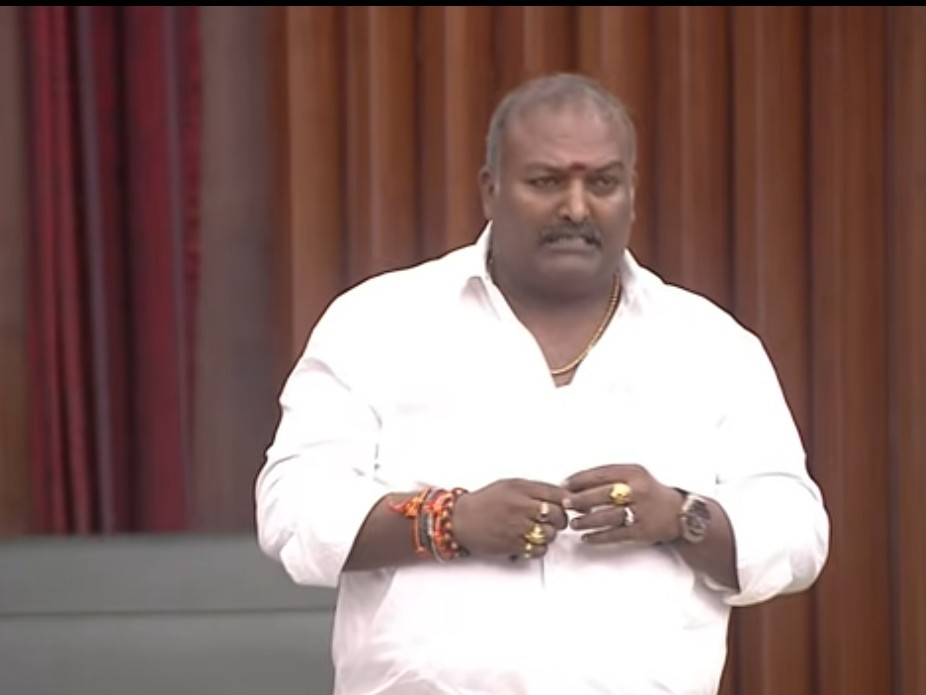 ‘శారదా నది గుట్లును పటిష్టం చేయాలి’