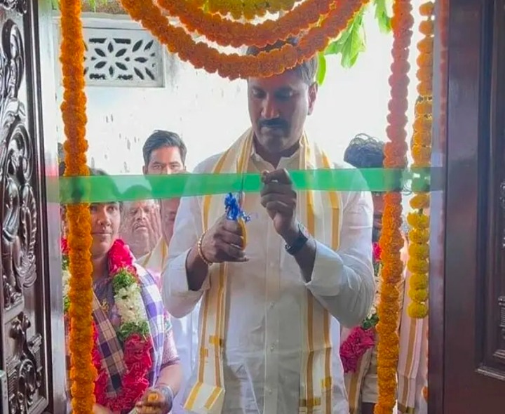 ఇందిరమ్మ ఇండ్లతో పేదల కళ్లల్లో ఆనందం