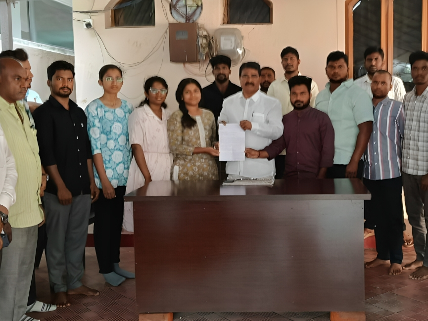 ‘మెడికల్ కళాశాల ఆవరణలో ఎలాంటి నిర్మాణాలు చేపట్టొద్దు’