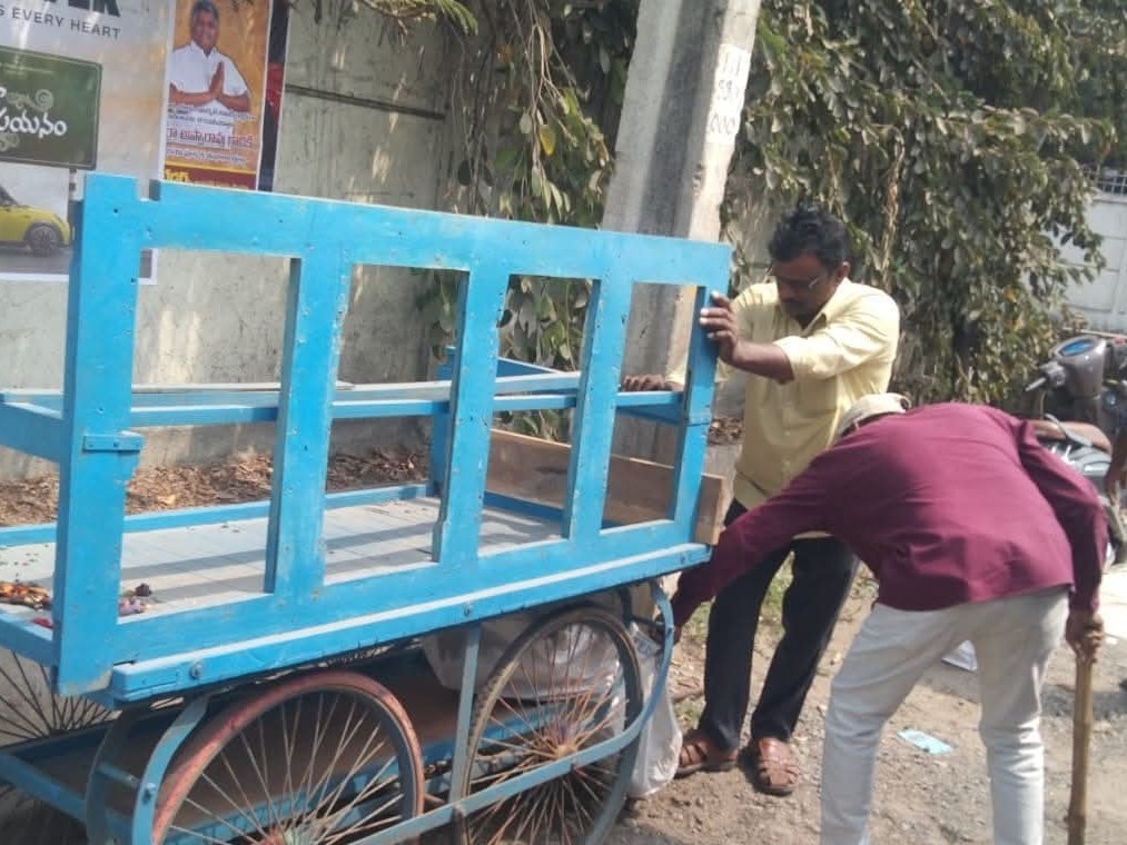 గుంటూరులో 47 ఆక్రమణలను తొలగించిన అధికారులు