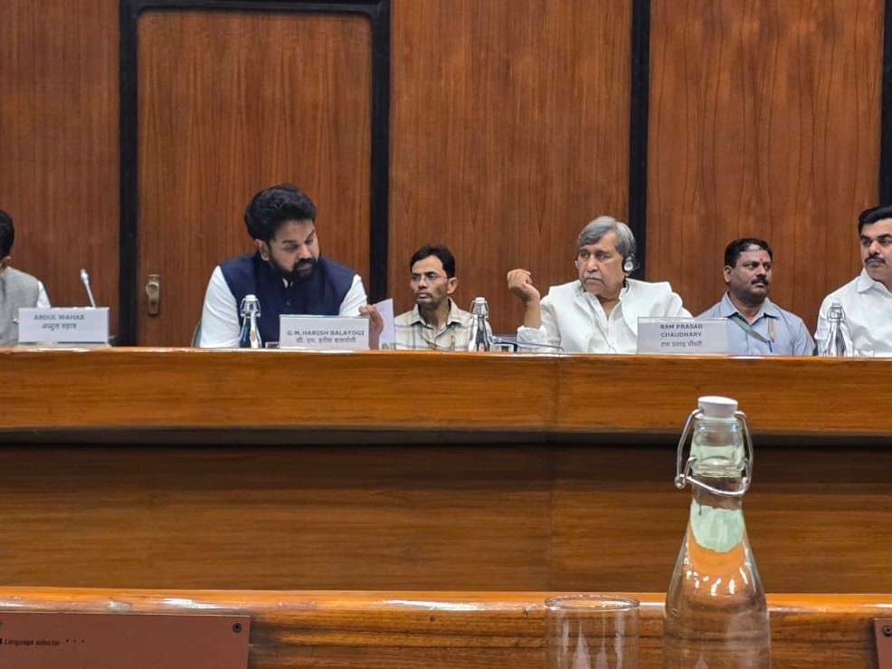 స్టాండింగ్ కమిటీ సమావేశంలో పాల్గొన్న ఎంపీ