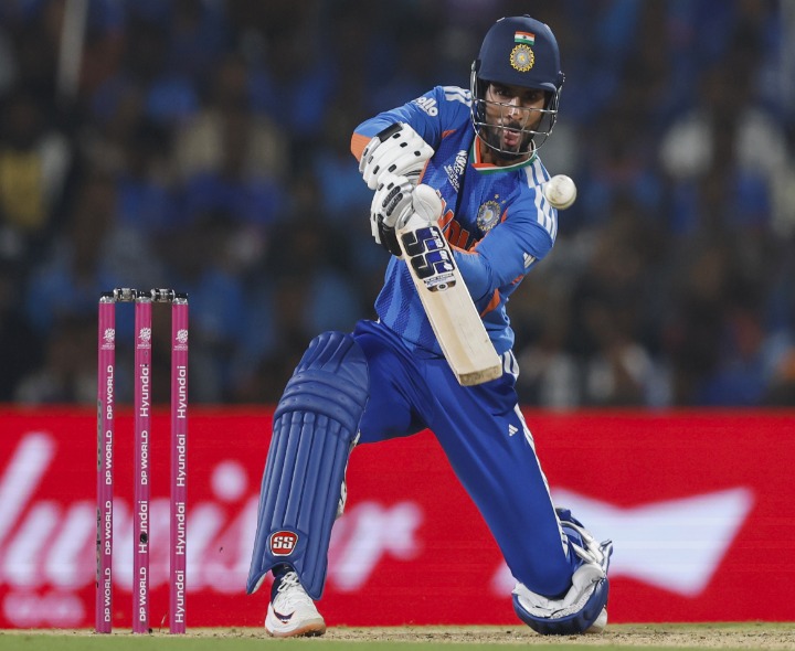 T20 WC: జింబాబ్వేపై భారత్ ‘సిక్సర్ల’ వర్షం