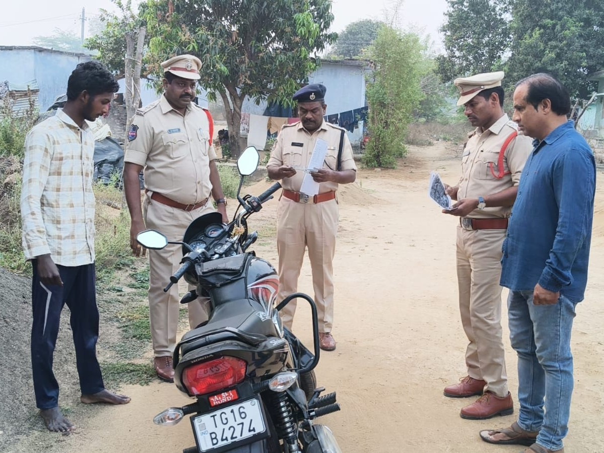 కోటగిరిలో పోలీస్ కమ్యూనిటీ కాంటాక్ట్ సెర్చ్