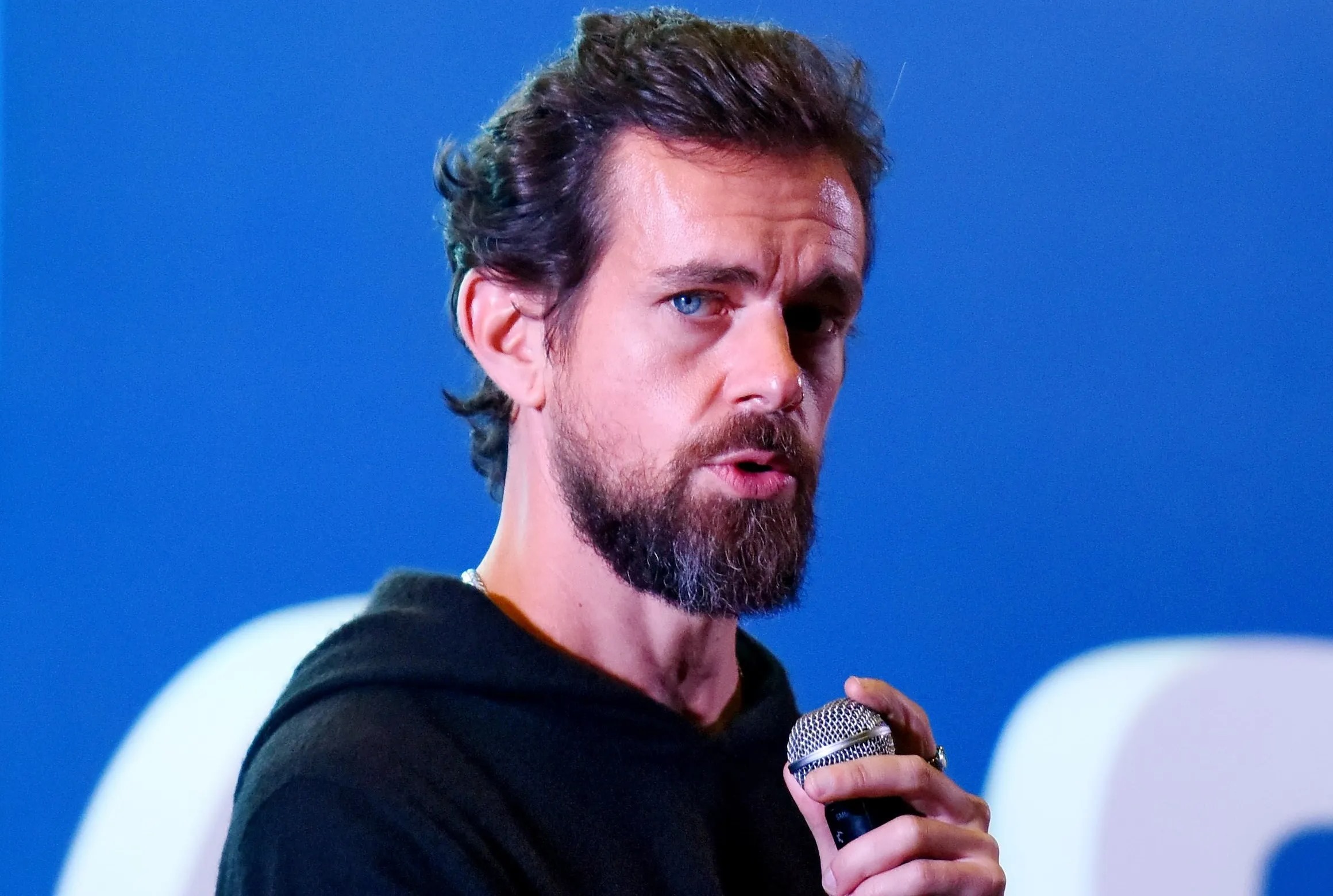 4000 మంది ఉద్యోగులకు లేఆఫ్స్