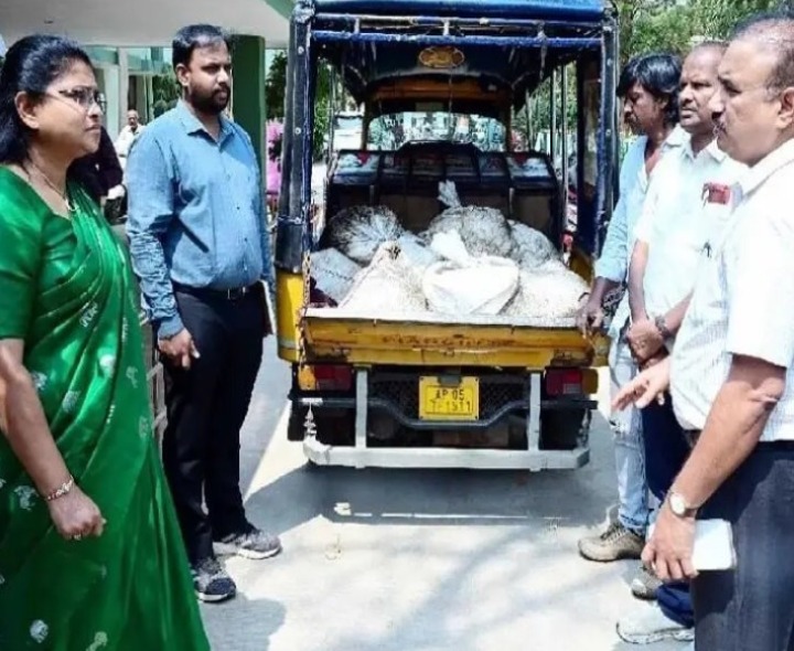 VIDEO: కల్తీ రాయుళ్లకు కలెక్టర్ వార్నింగ్