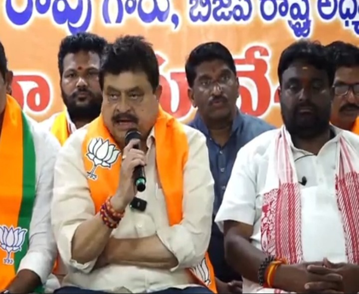 ‘కాంగ్రెస్ నేతలకు బాధితులను పరామర్శించే తీరిక లేదు’